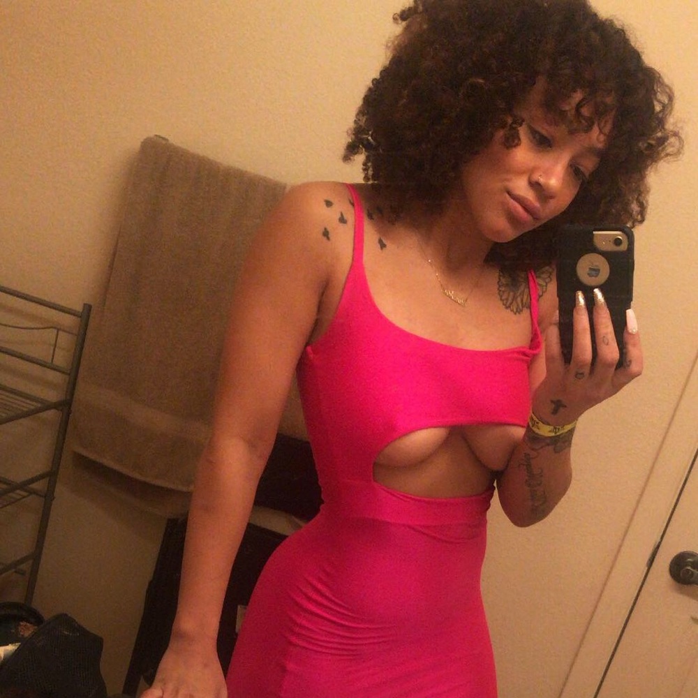 Meet your Posher, Desiree